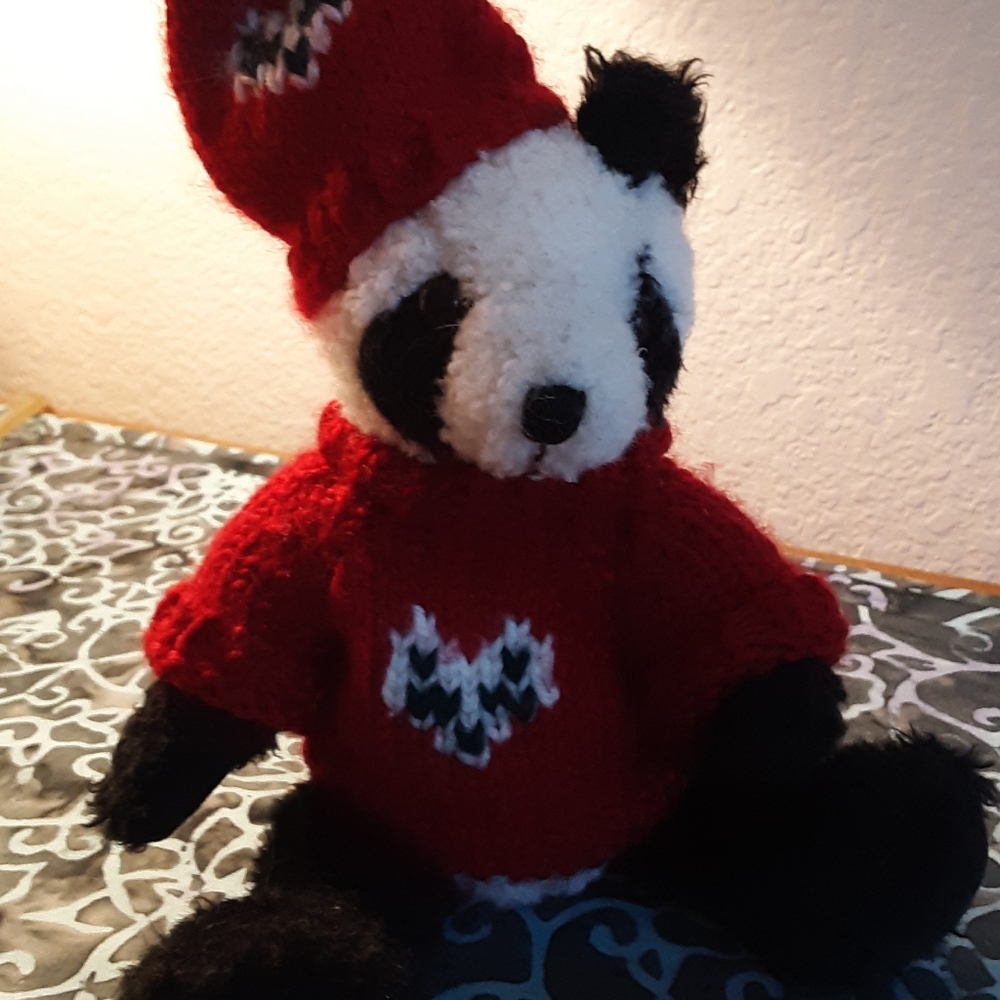 Valentine's Day panda bear 9 inch tall